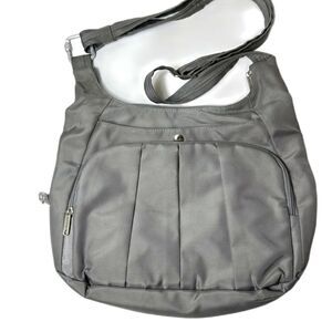 Travelon NWOT Gray Anti-Theft RFID Blocking Organizer Travel Crossbody Bag